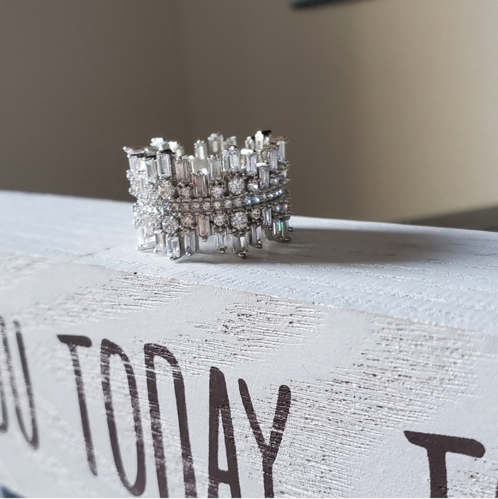 New Elegant Wide Wedding/Engagement Ring - Picture 12 of 12